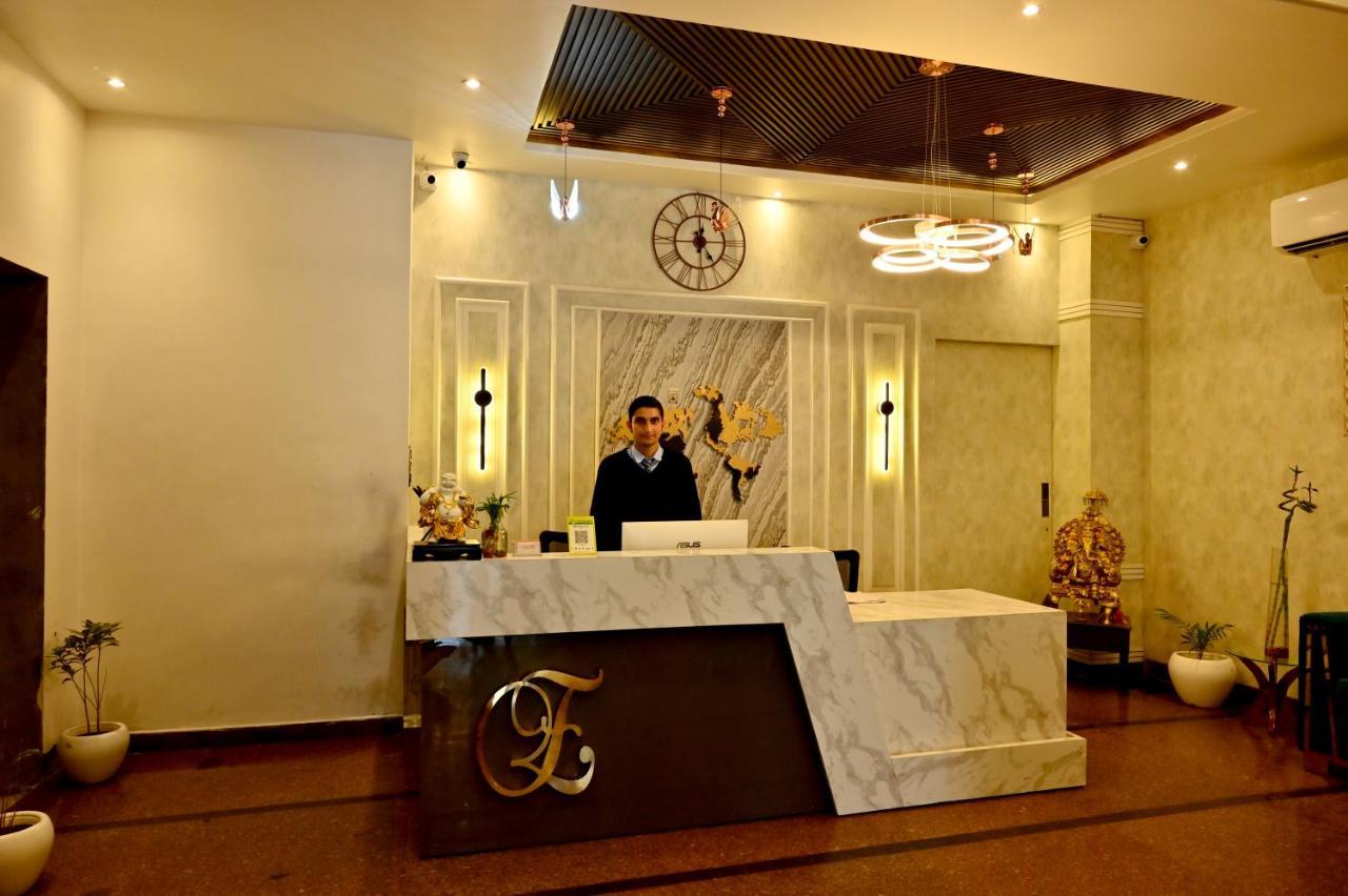 Hotel Elite - 5 Mins From Golden Temple Amritsar Dış mekan fotoğraf